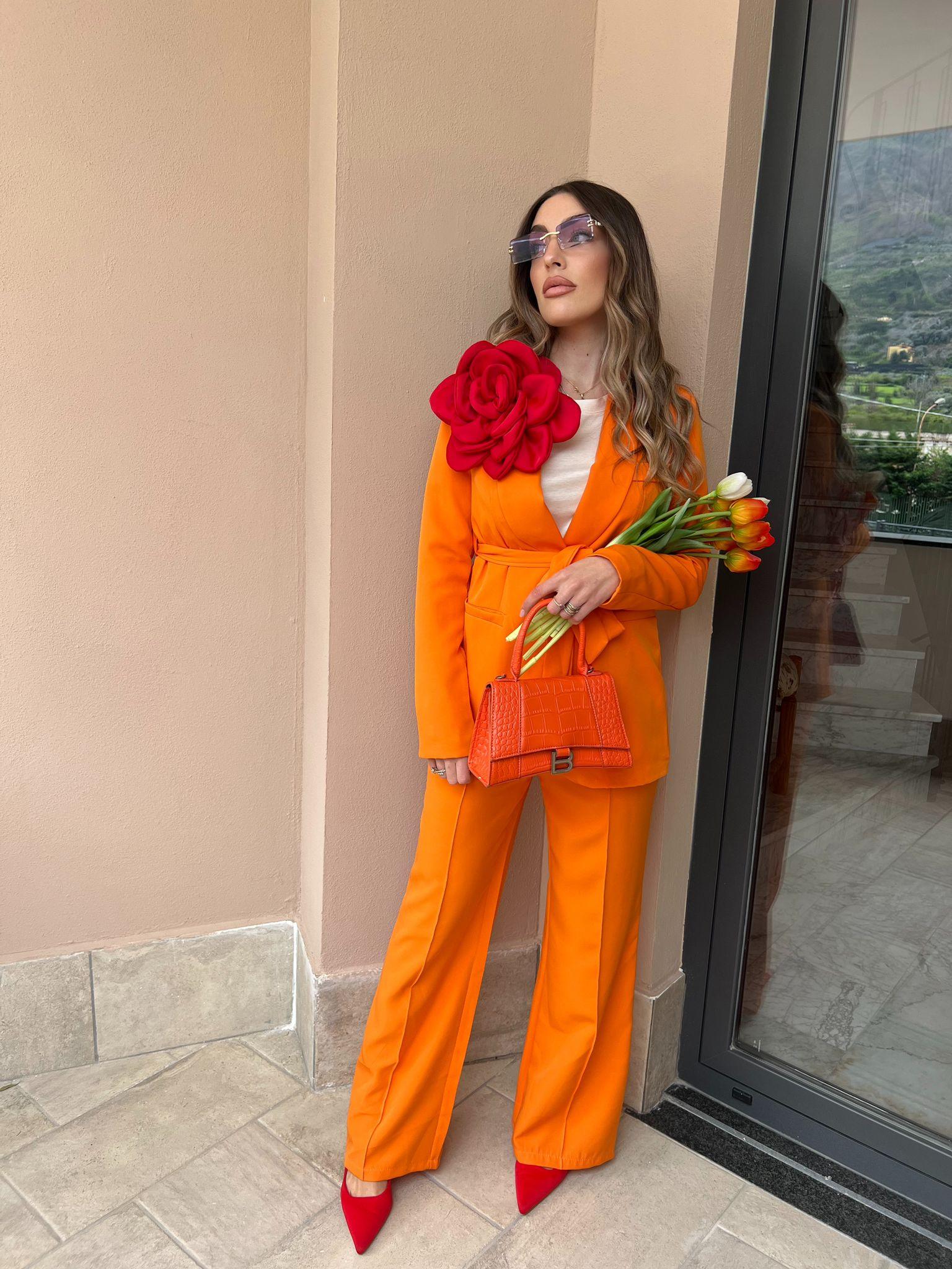 Amélie – Eleganter Damenanzug mit Schlaghose