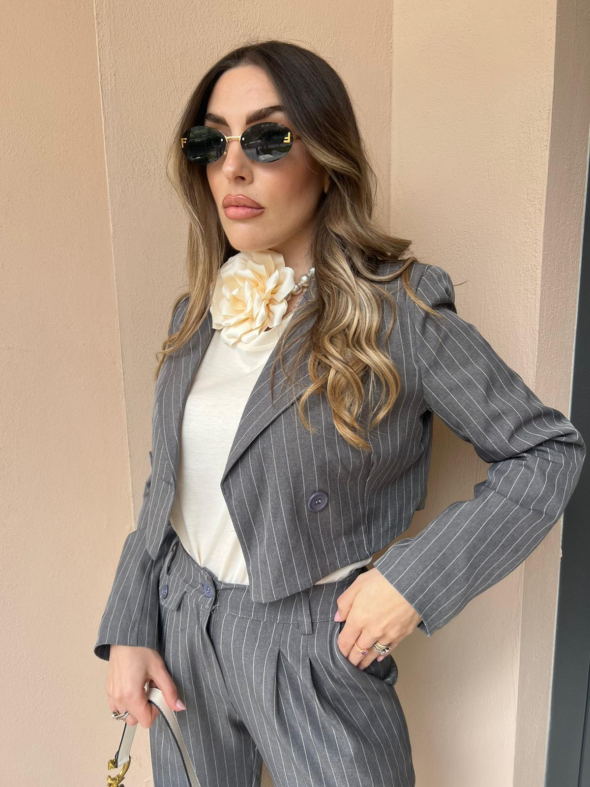 Marimar – Set aus übergroßem Damenblazer und Shorts