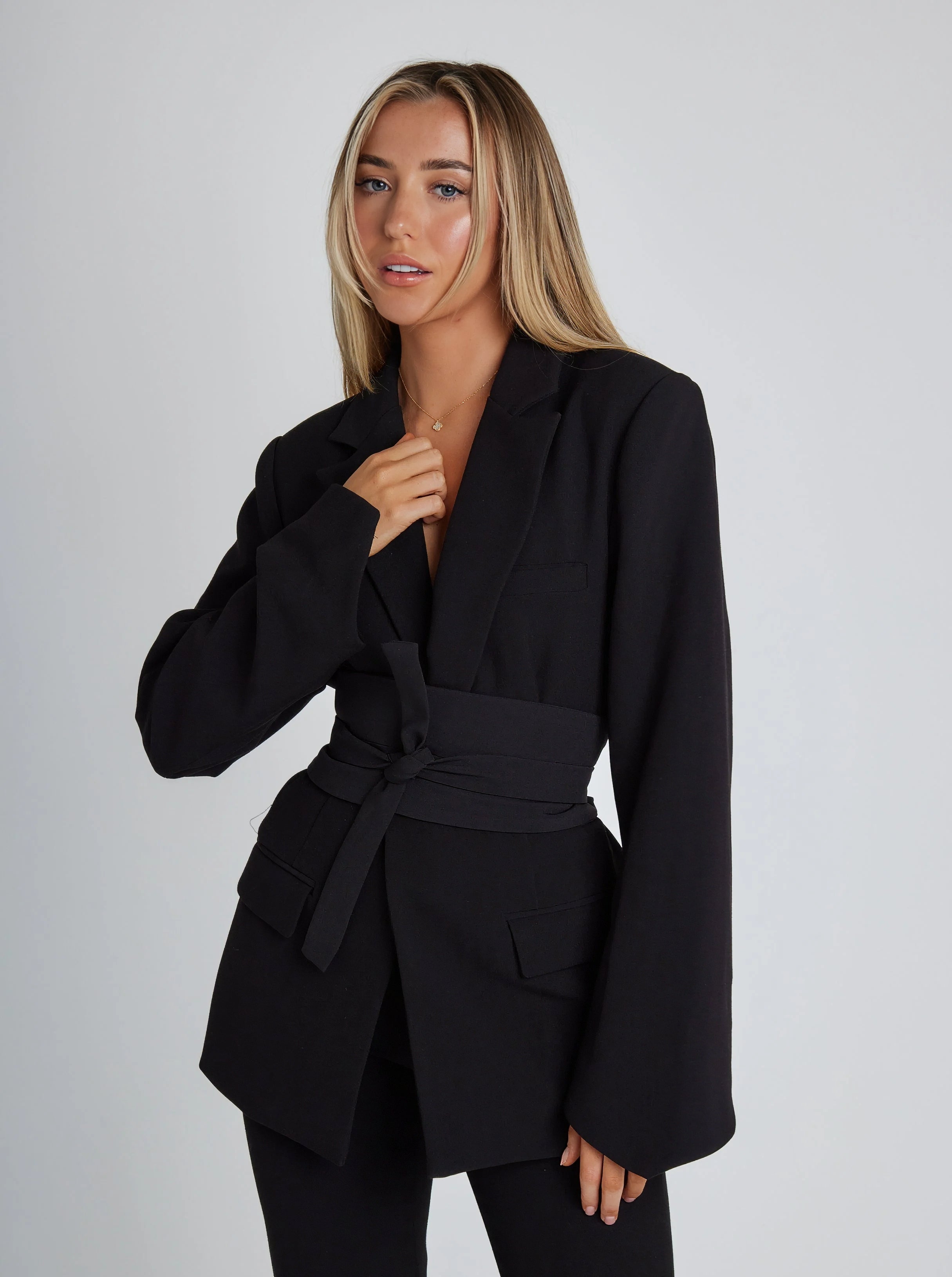 Cecilia – Eleganter Blazer mit Gürtel für Damen