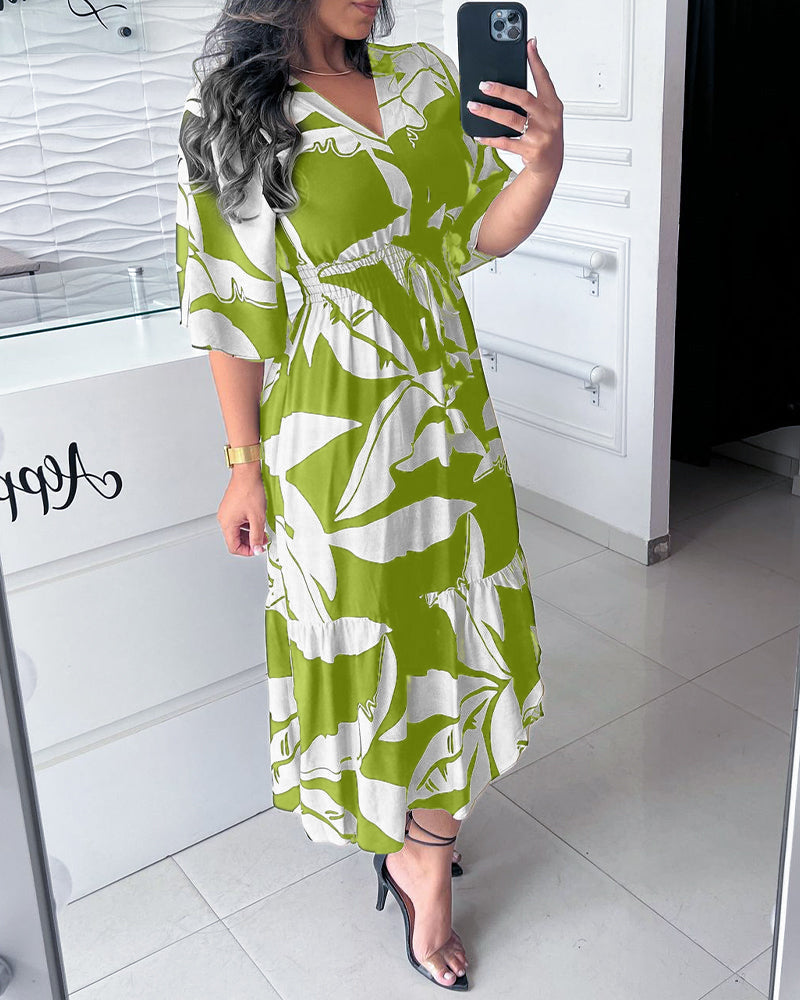 Camelia – Elegantes Damenkleid mit V-Ausschnitt