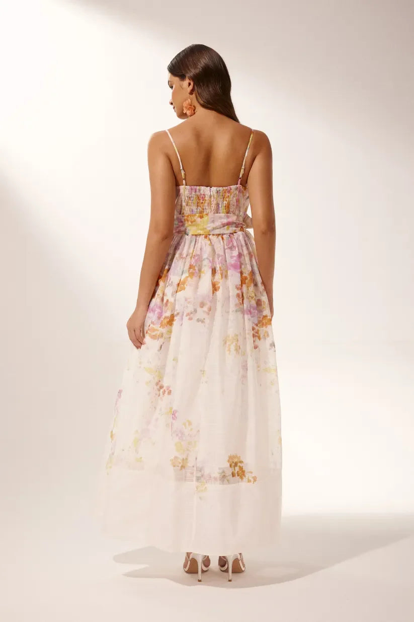 Carina – Midikleid mit Blumenmuster für Damen.