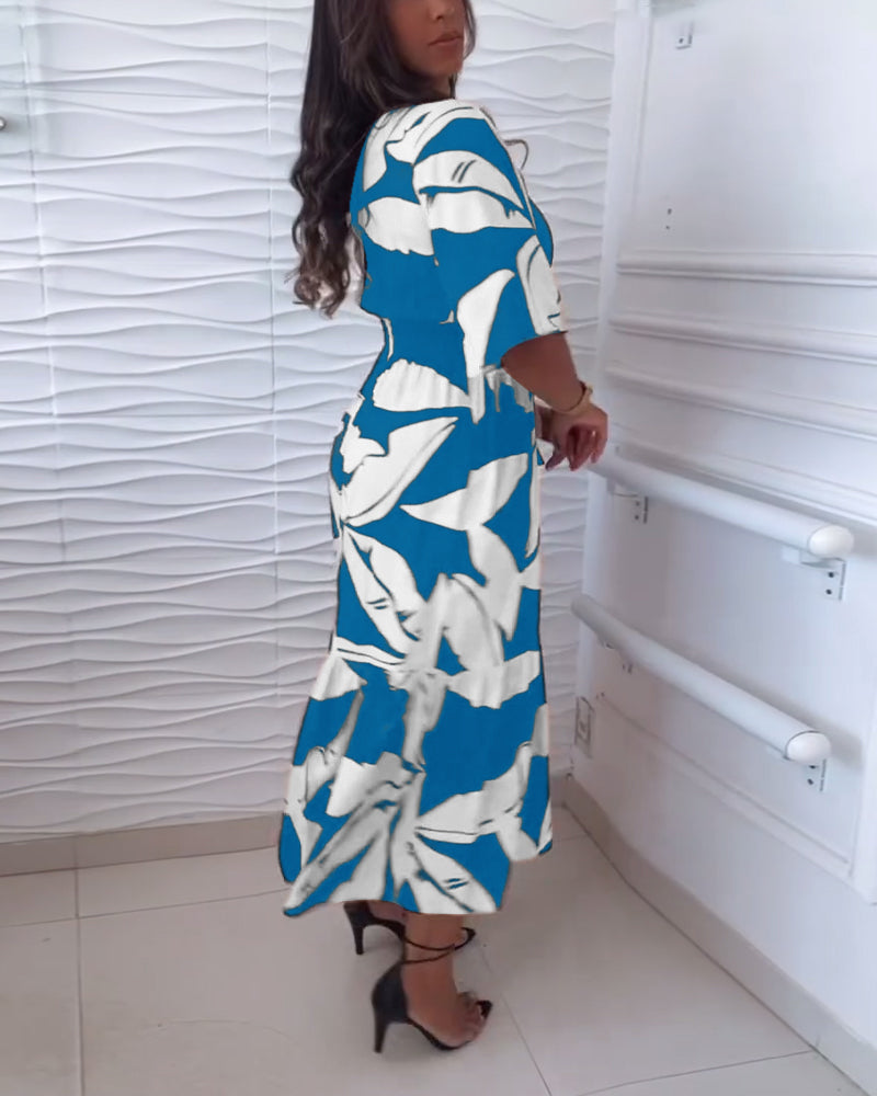 Camelia – Elegantes Damenkleid mit V-Ausschnitt