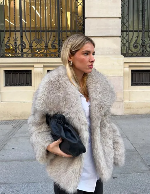 Sofia – Glamouröser Kunstpelzmantel für Damen