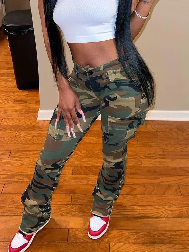 Isabella – Stretch-Fit Damen Chic Camo Cargohose