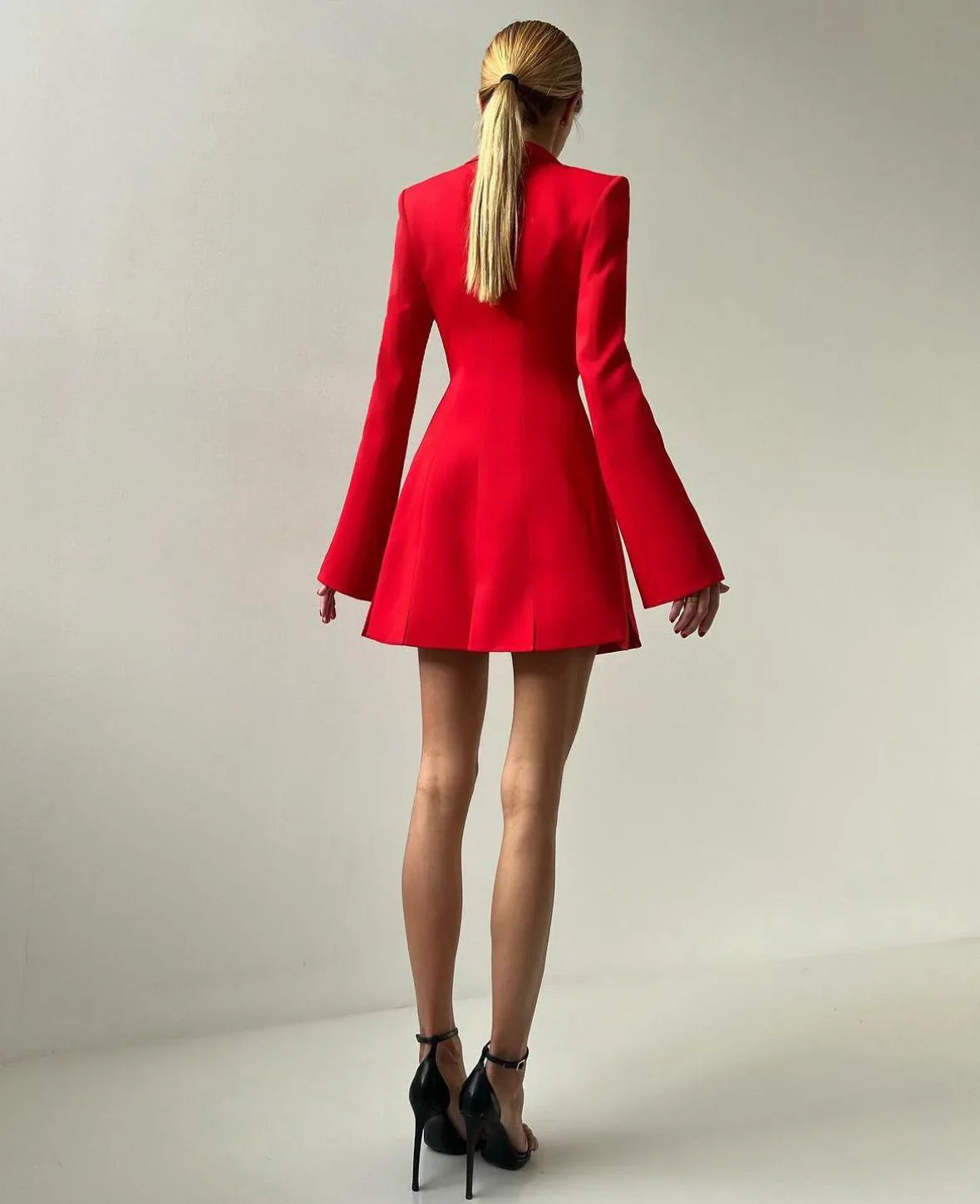 Giulia – Vielseitiges Damenkleid mit kurzer Jacke