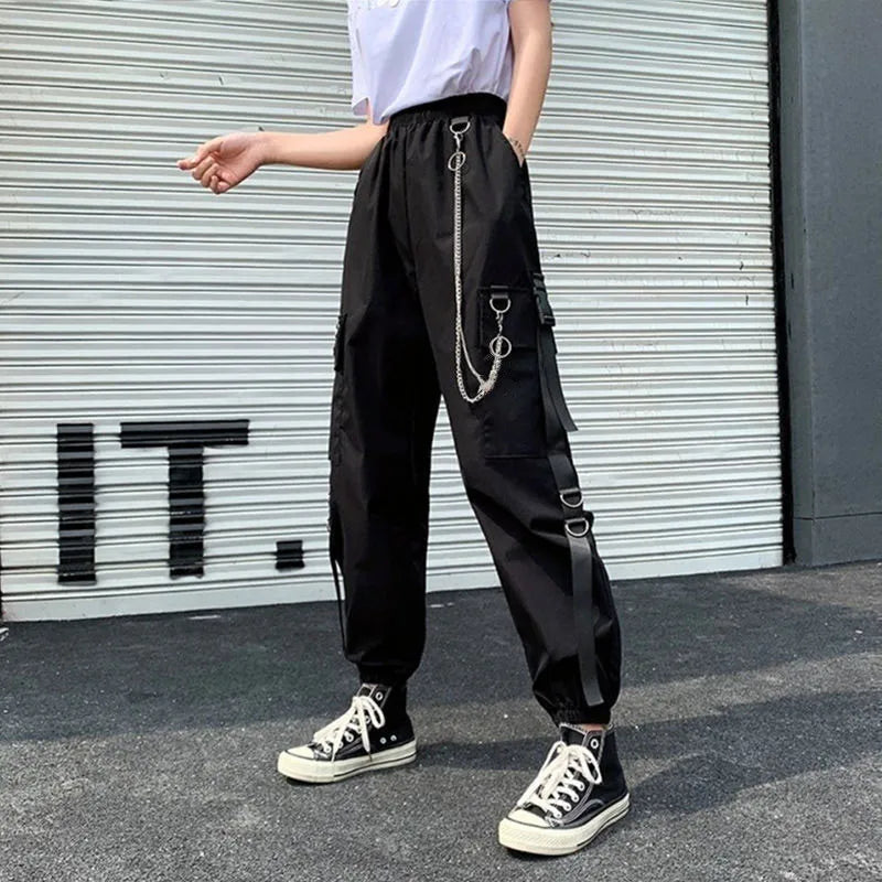 Celestina – Gothic-inspirierte Damen-Winterjogger