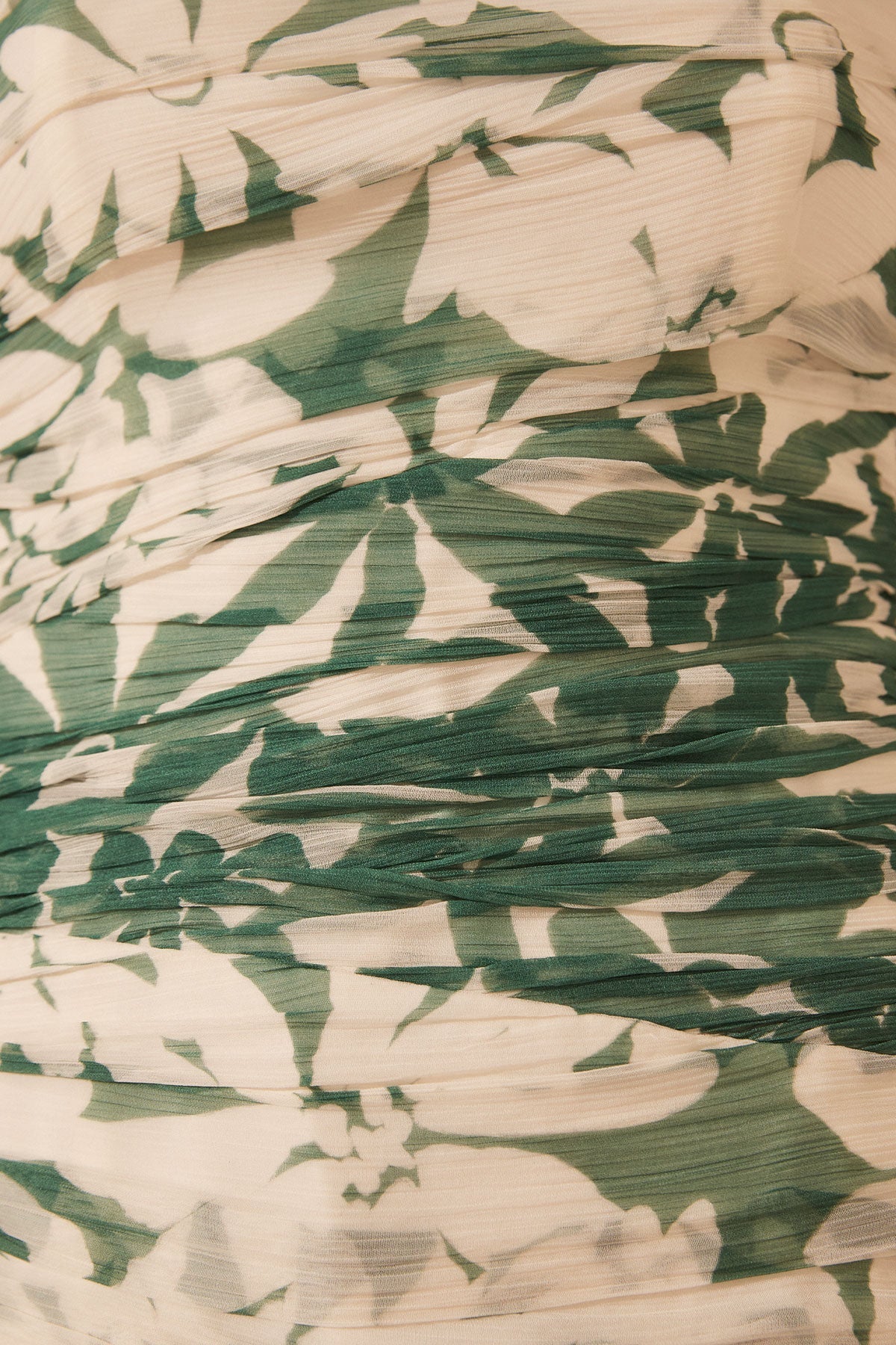 Elena – Fließendes Maxi-Kleid mit Raffung und Volantrock