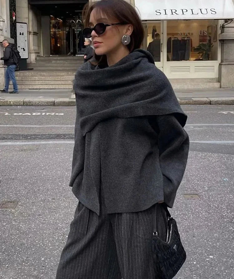 Cecilia – Asymmetrischer Strickmantel für Damen