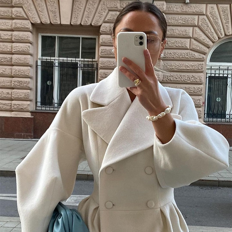 Giulia – Zeitloser Vintage Court Coat für Damen