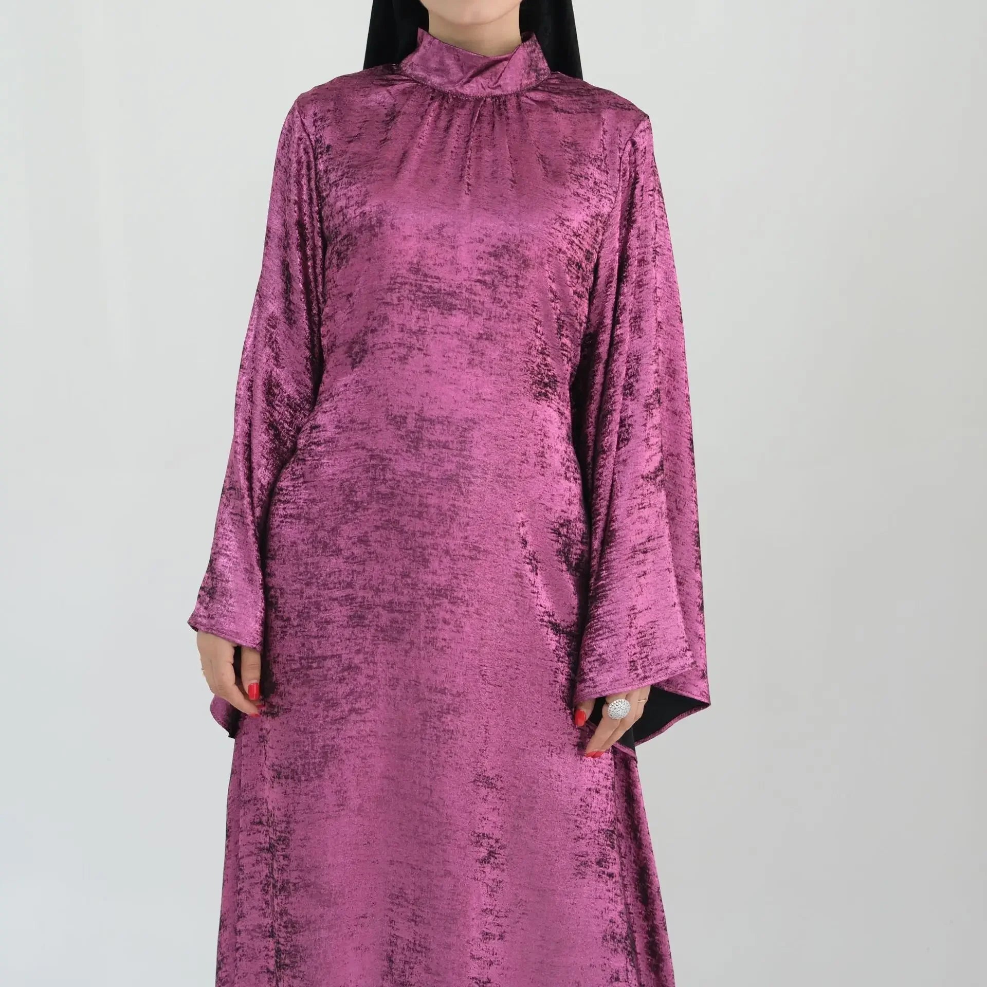 Amina – Elegante Luxus Dubai Abaya für Damen