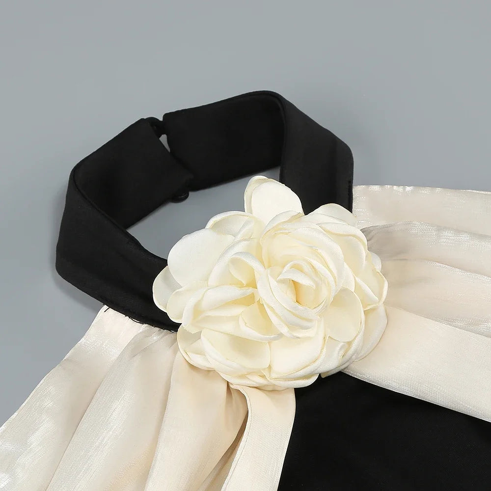 Léonie – Schulterfreies Midikleid für Damen mit Farbblock-Design