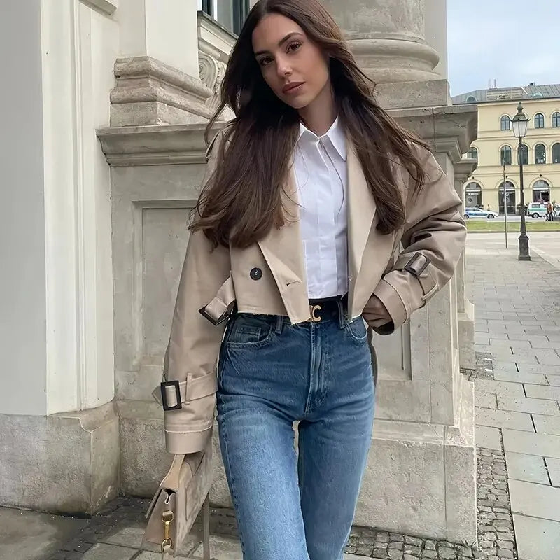 Clara – Taillierter Winter-Pea Coat für Damen