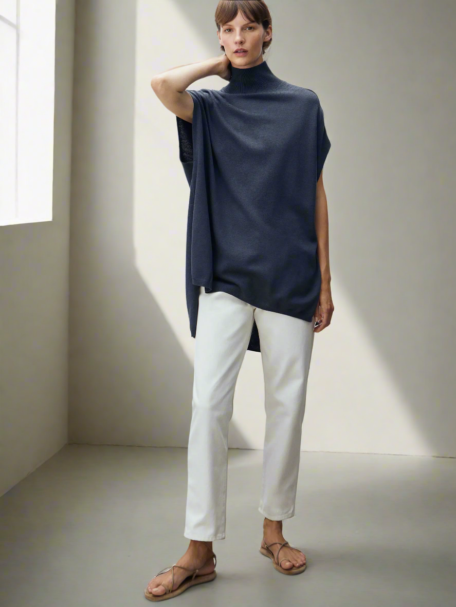 Sofia – Herbst-Sleeveless Flowy Stricktop fur Frauen