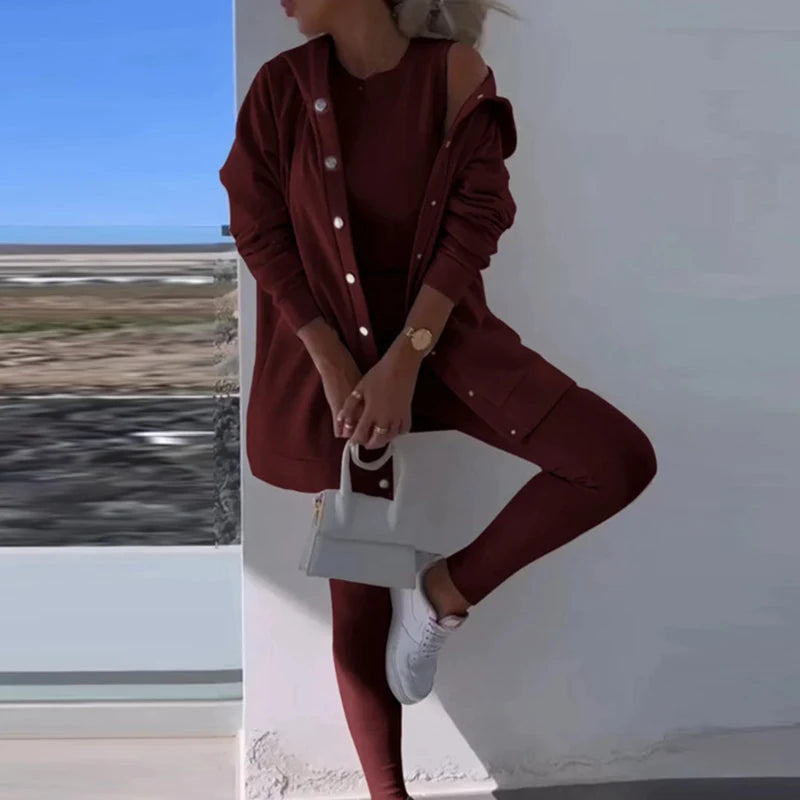 Lara – Elegantes 3-Teiler-Sportoutfit für Damen