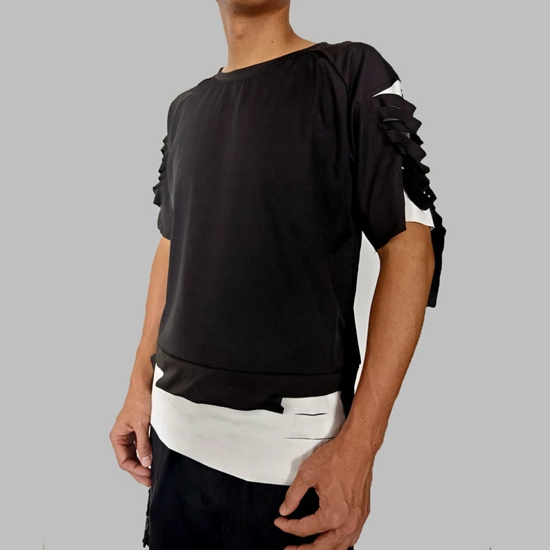 Marco – Black Y2K Herren Techwear T-Shirt mit Loch-Design