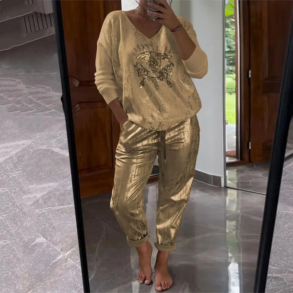 Elena – Weites Hosen-Set für Damen mit Eye-Print und V-Ausschnitt