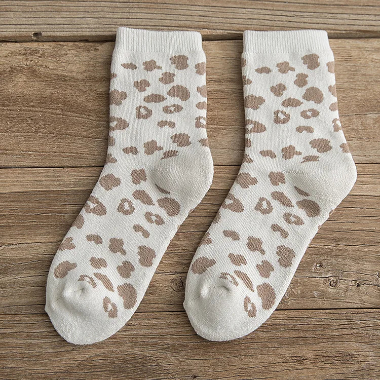 Elena – Spotted Leopard Print Damen Baumwoll-Socken