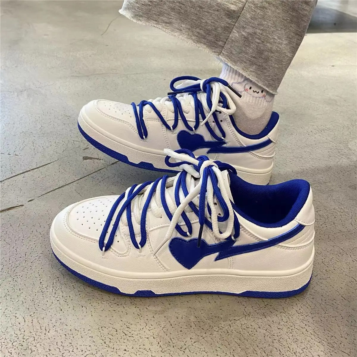 Leonardo – Limited Edition Herren-Sneaker mit Herz-Print