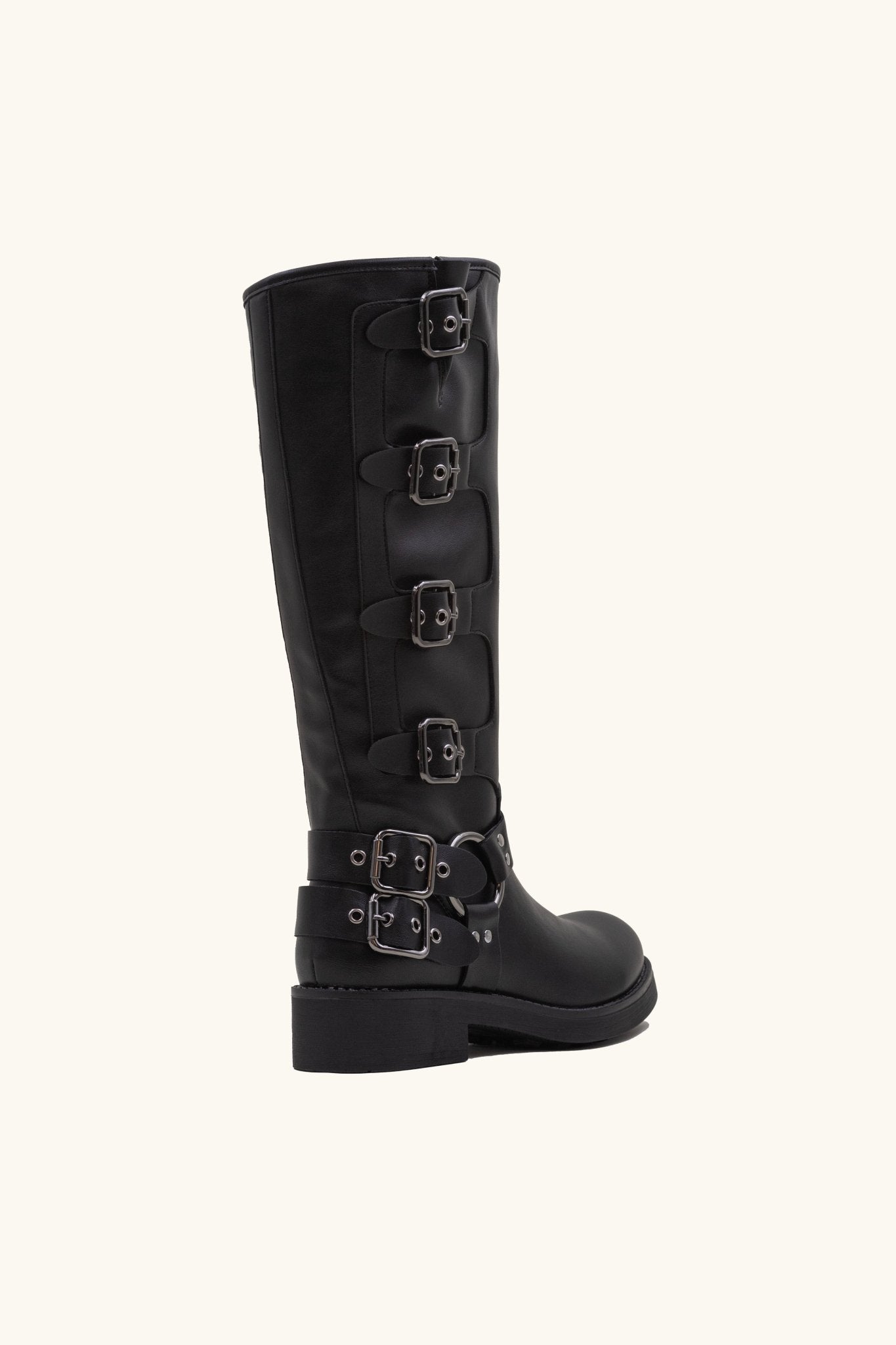 Giulia – Multi-Strap Damen Bikerstiefel für einen urbanen, rebellischen Stil