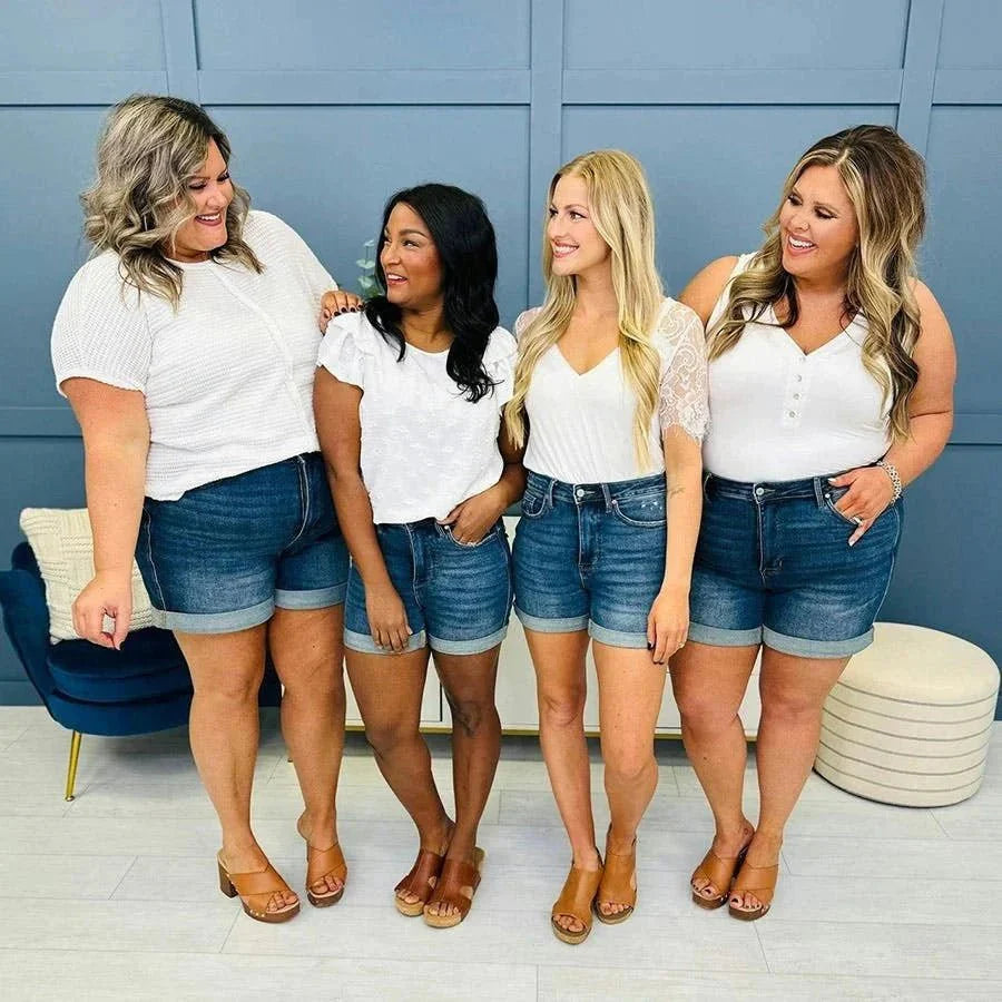 Camille – Figurbetonte Damen-Shorts mit Stretch