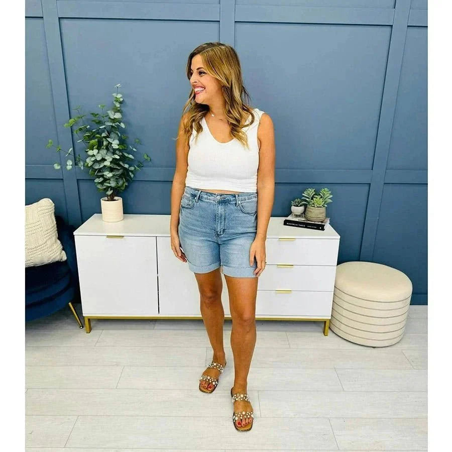 Camille – Figurbetonte Damen-Shorts mit Stretch