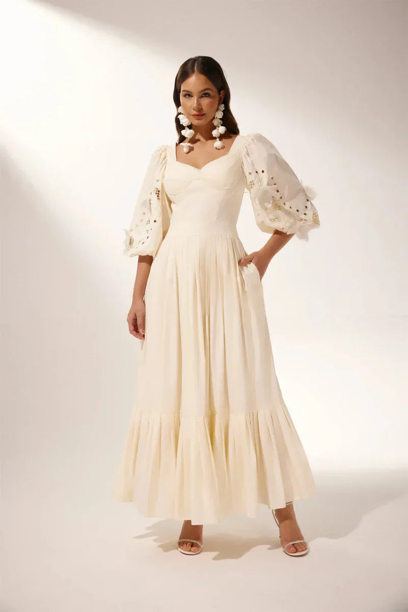 Aurora – Elegantes Maxikleid mit Ballonärmeln und Ausschnitten für Damen