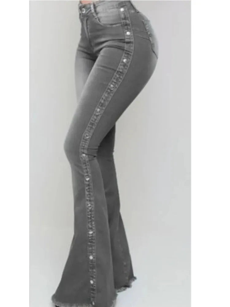 Luca – Stilvolle Flare-Jeans für Damen mit Knopfleiste