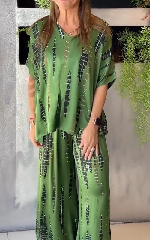 Anastasia – Luxuriöses Satiniertes Zweiteiliges Set für Damen