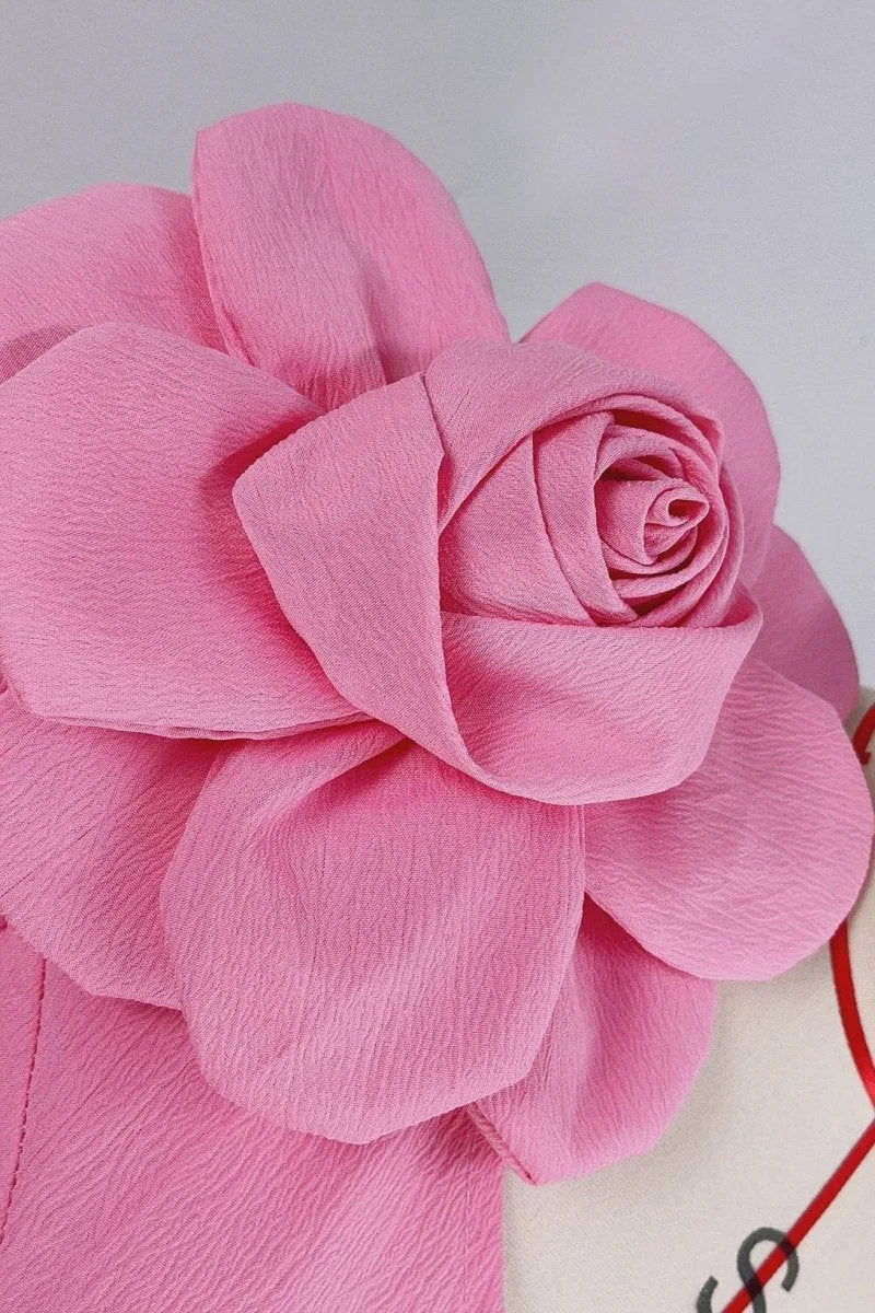 Sofia – Midi-Kleid mit Blumen-Ausschnitten