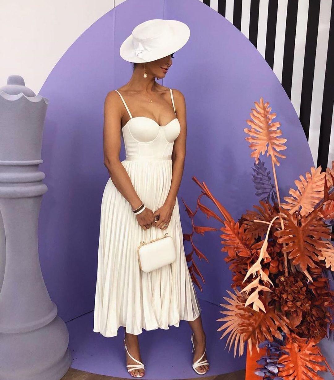 Chiara – Elegantes Plisseekleid für Damen