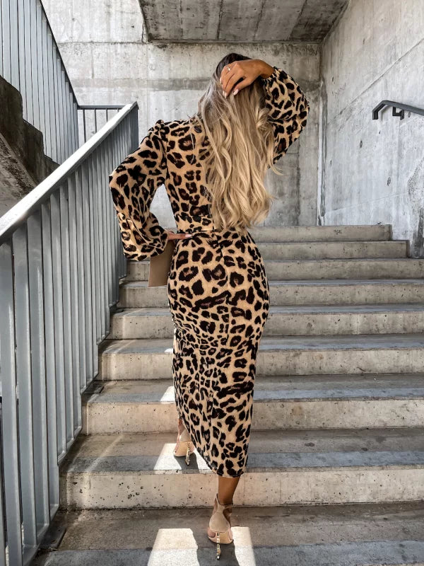 Valentina – Elegantes Kleid im Leopardenmuster für Damen