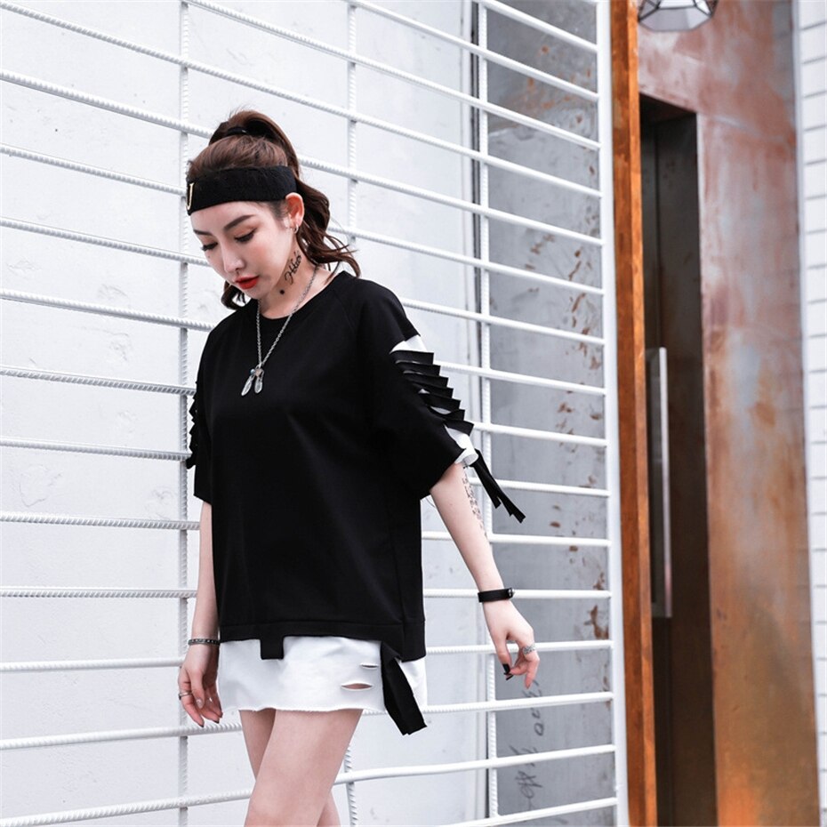 Alex – Ribbons Unisex Überdimensionale T-Shirt