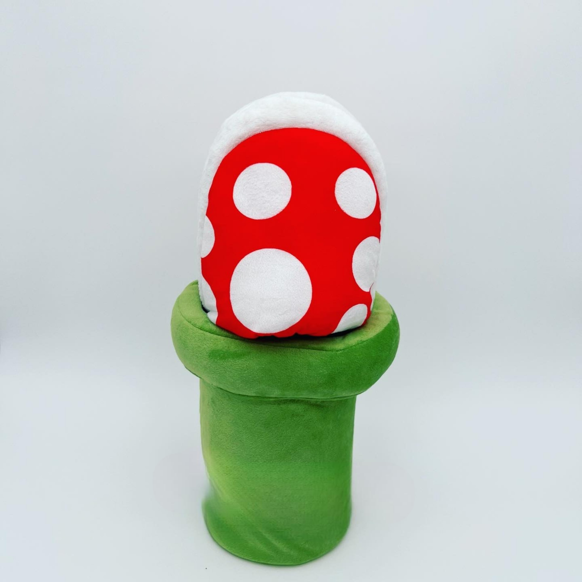 Giorgia – Flauschige Piranha-Pflanzen Hausschuhe für Damen