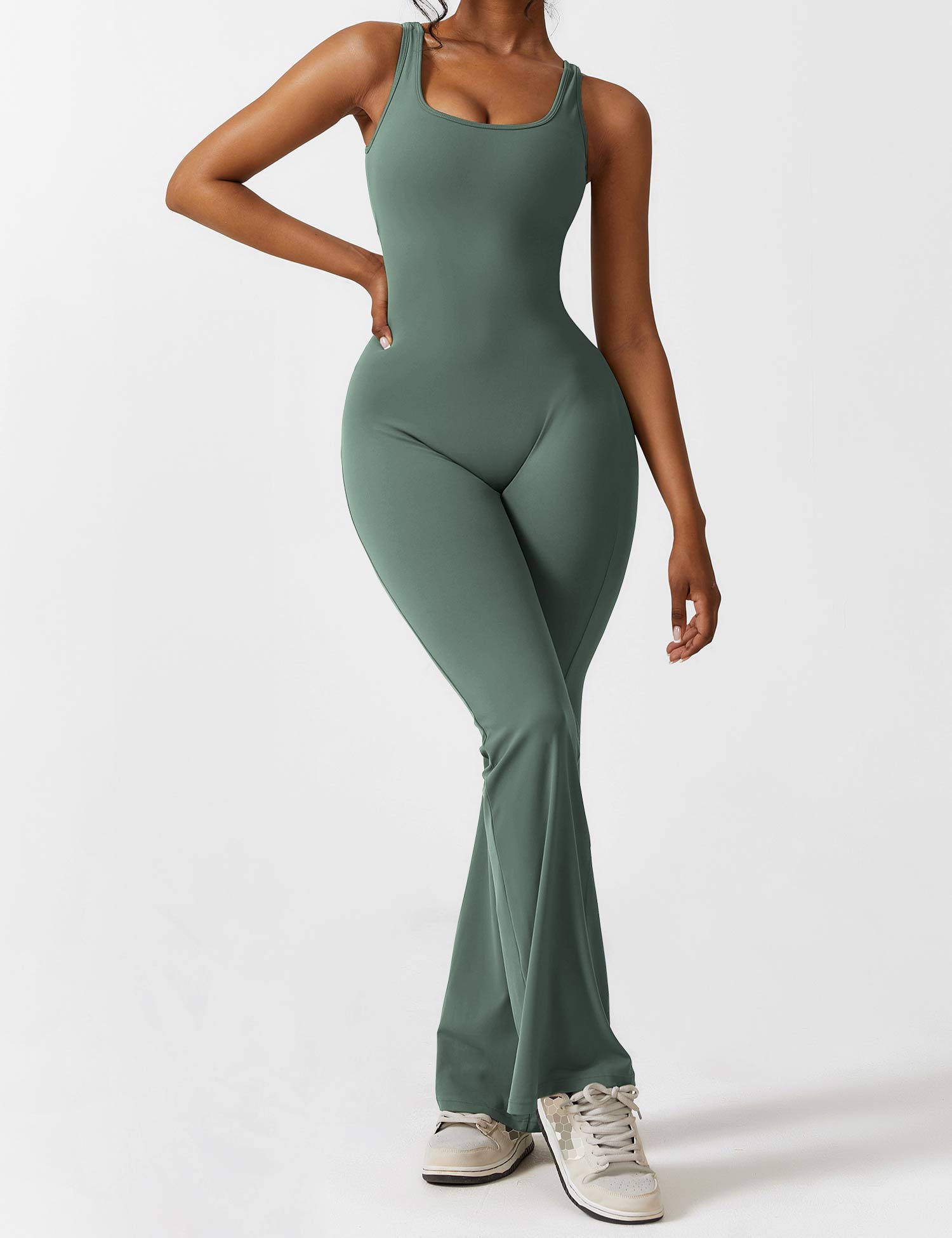 Sofia – Mühelos Eleganter Flare Jumpsuit