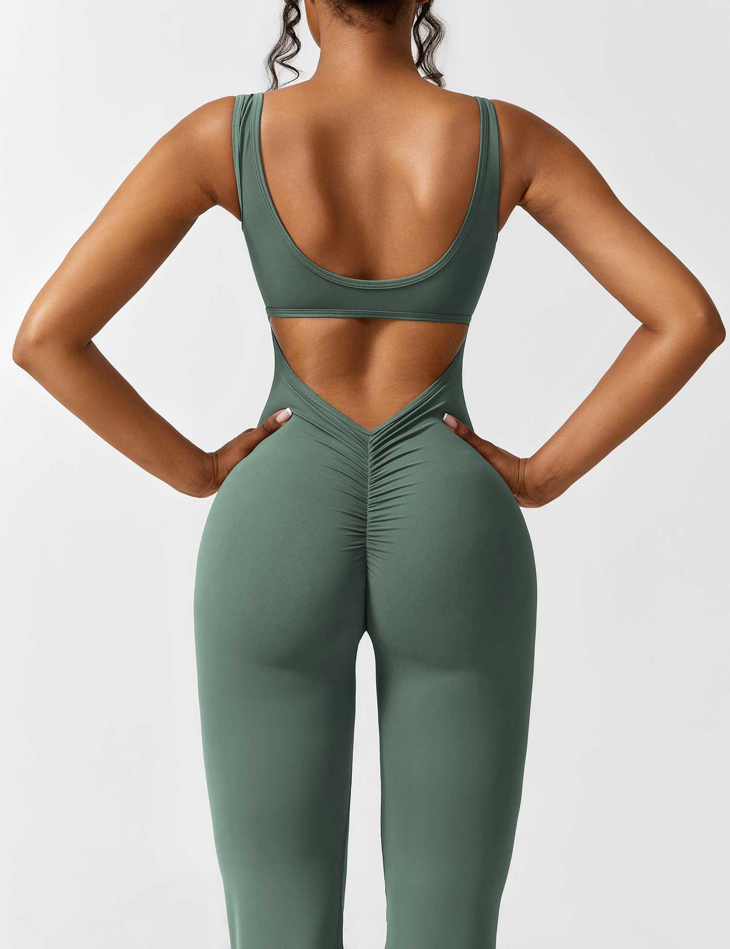 Sofia – Mühelos Eleganter Flare Jumpsuit