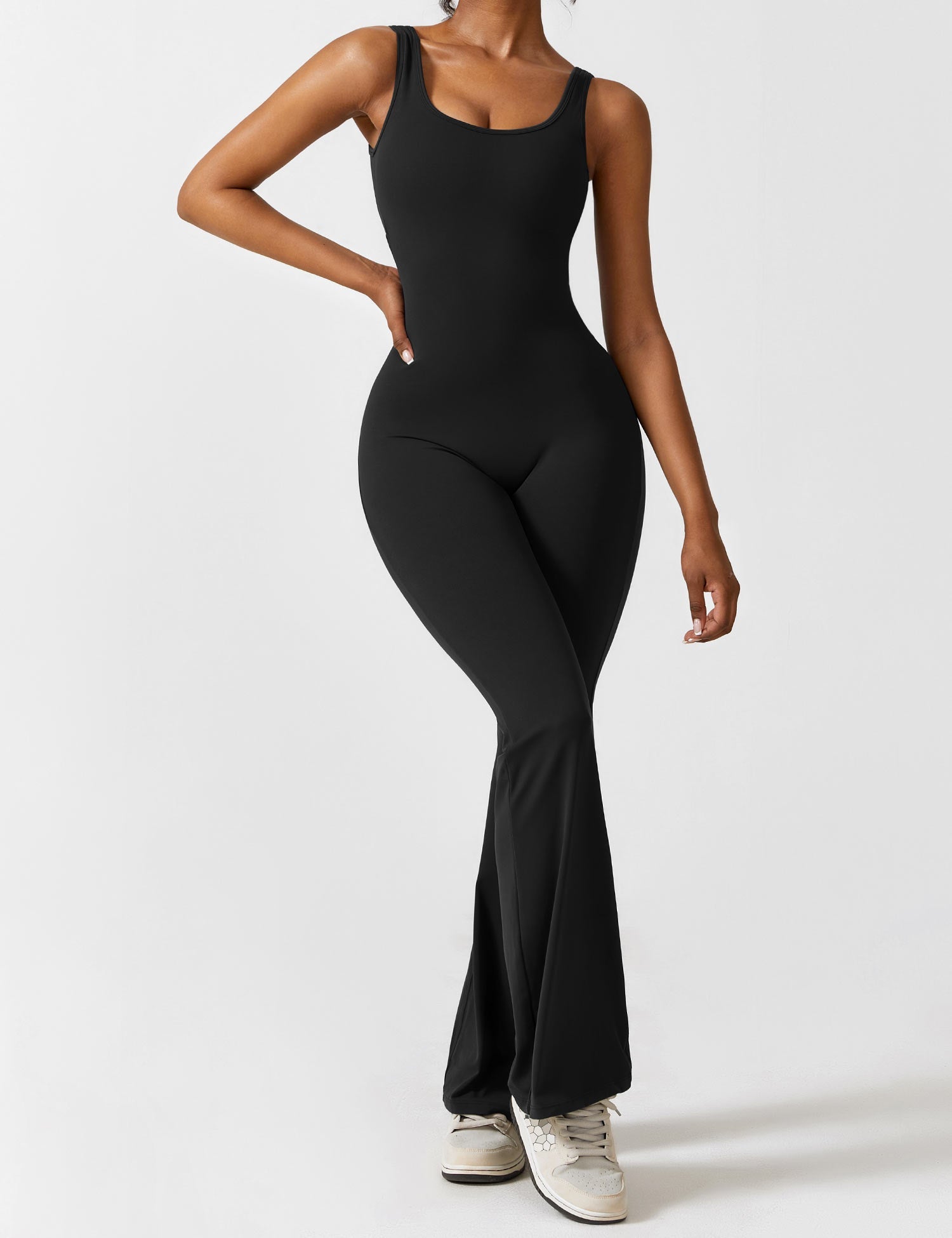 Sofia – Mühelos Eleganter Flare Jumpsuit