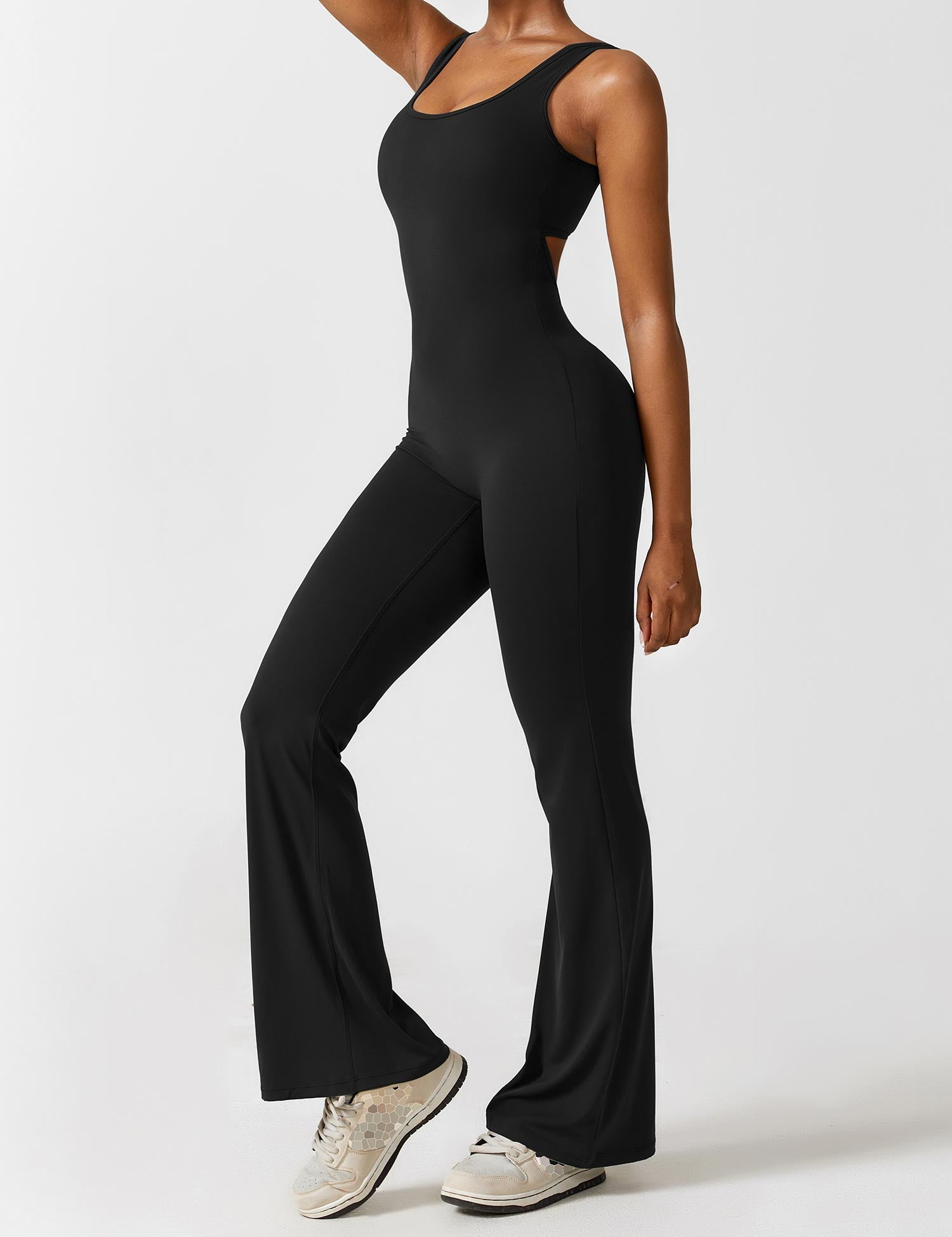 Lucia – Eleganter Damen-Jumpsuit