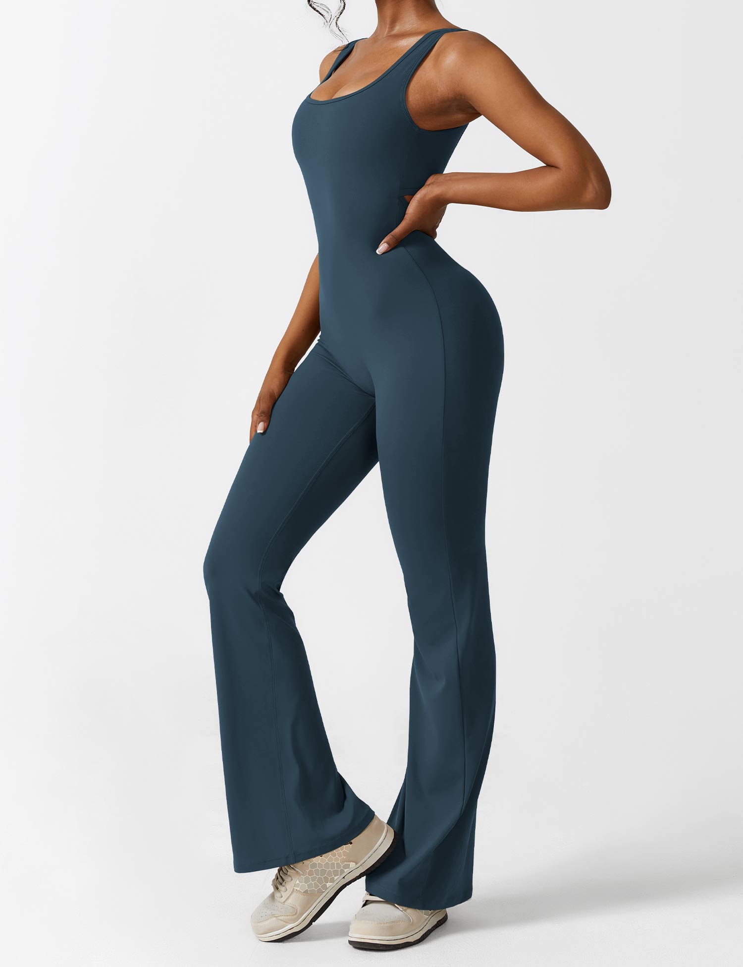 Sofia – Mühelos Eleganter Flare Jumpsuit