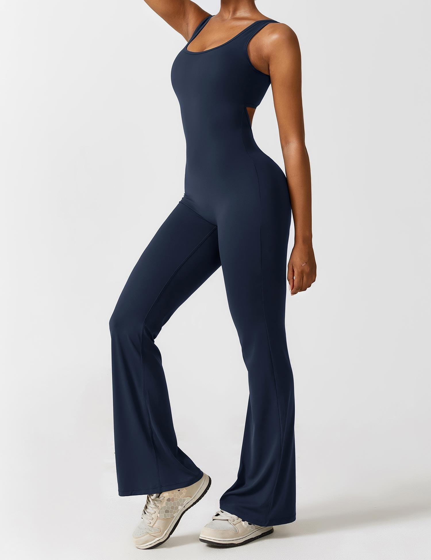 Lucia – Eleganter Damen-Jumpsuit