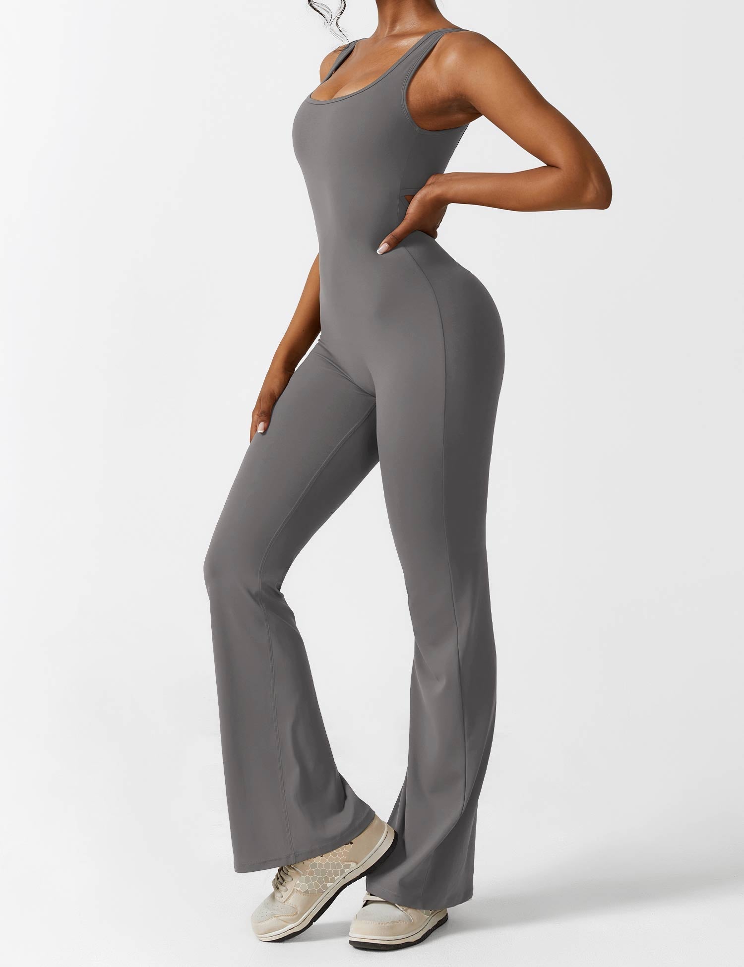 Sofia – Mühelos Eleganter Flare Jumpsuit