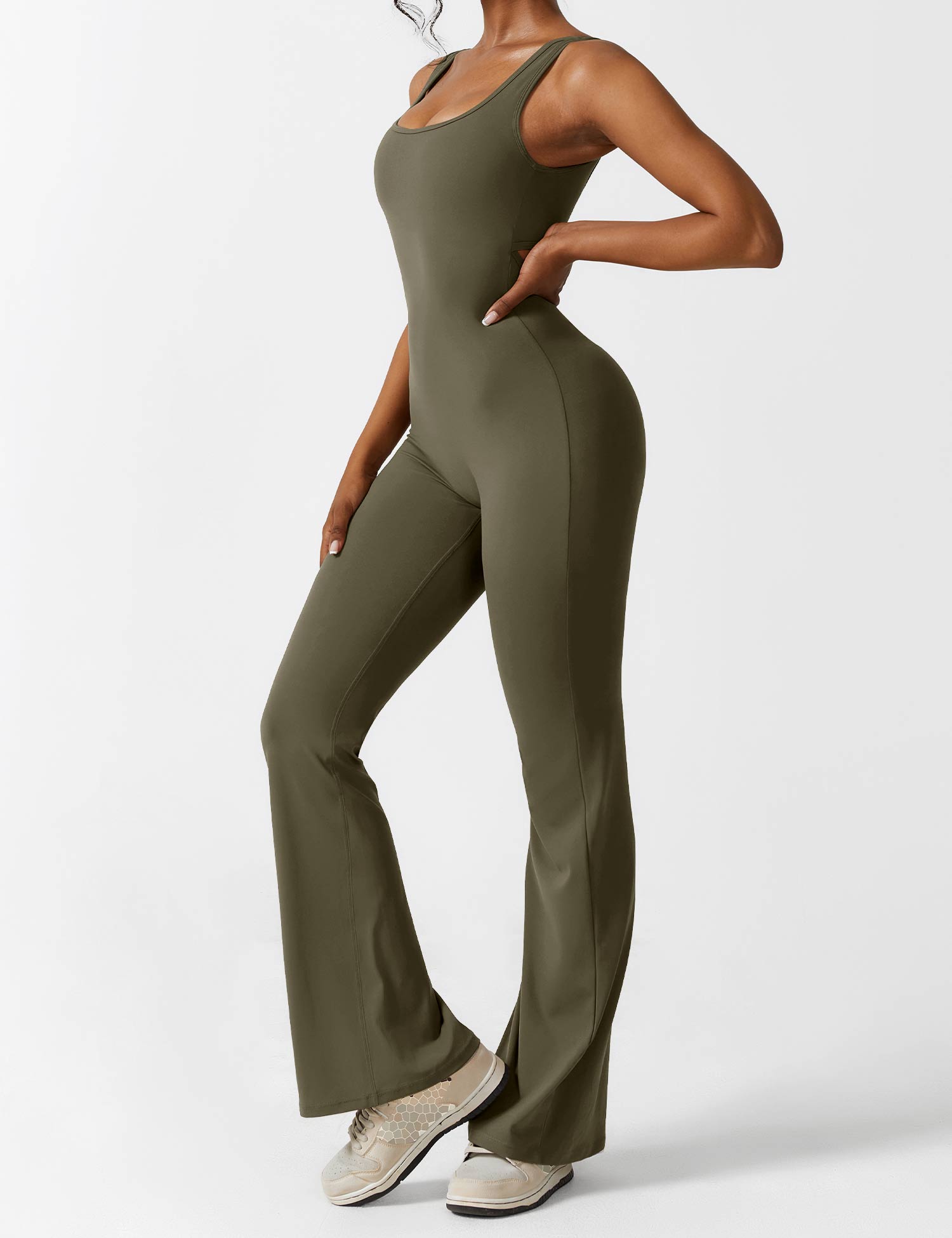Sofia – Mühelos Eleganter Flare Jumpsuit