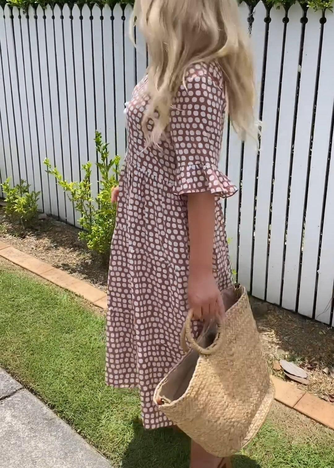 Lucia – Zeitloses Khaki Kurzarm Midi-Kleid für Frauen