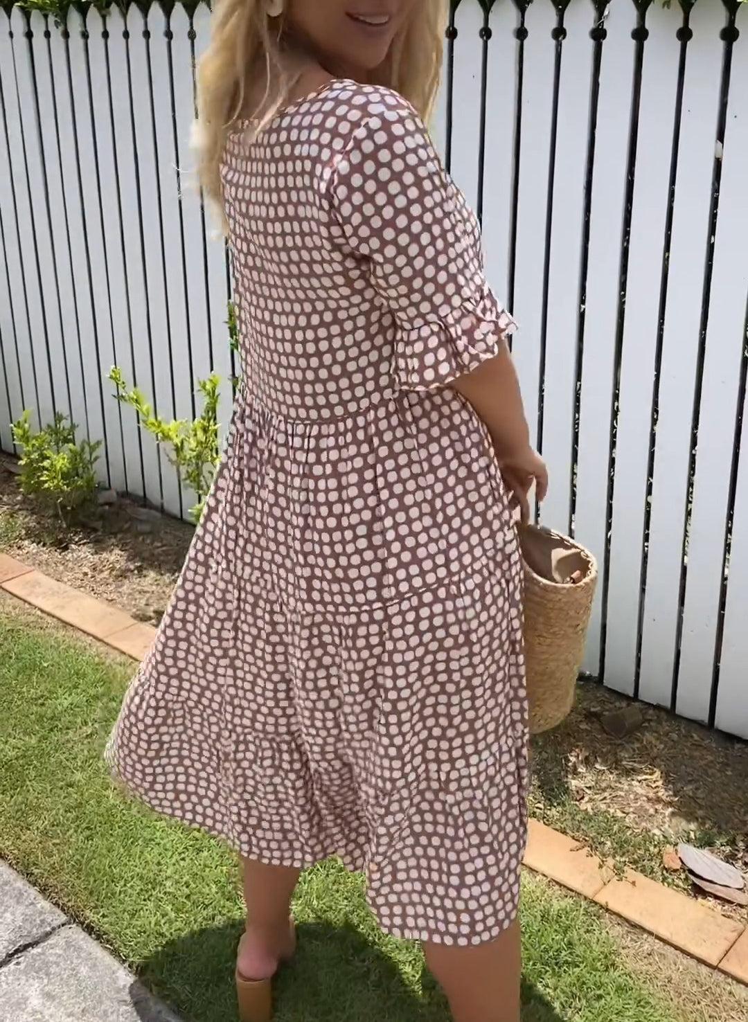 Lucia – Zeitloses Khaki Kurzarm Midi-Kleid für Frauen