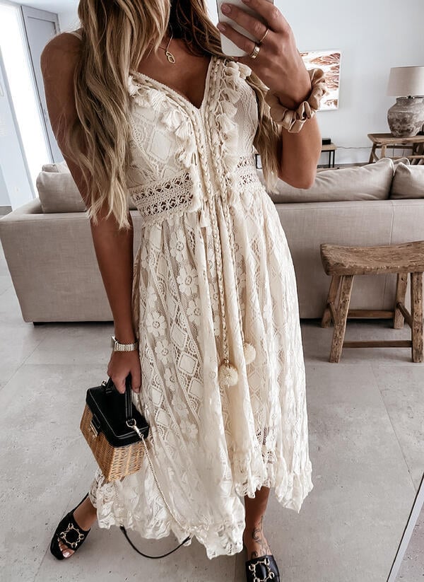 Chiara – Elegantes Kleid mit Schnürung und V-Ausschnitt für Frauen