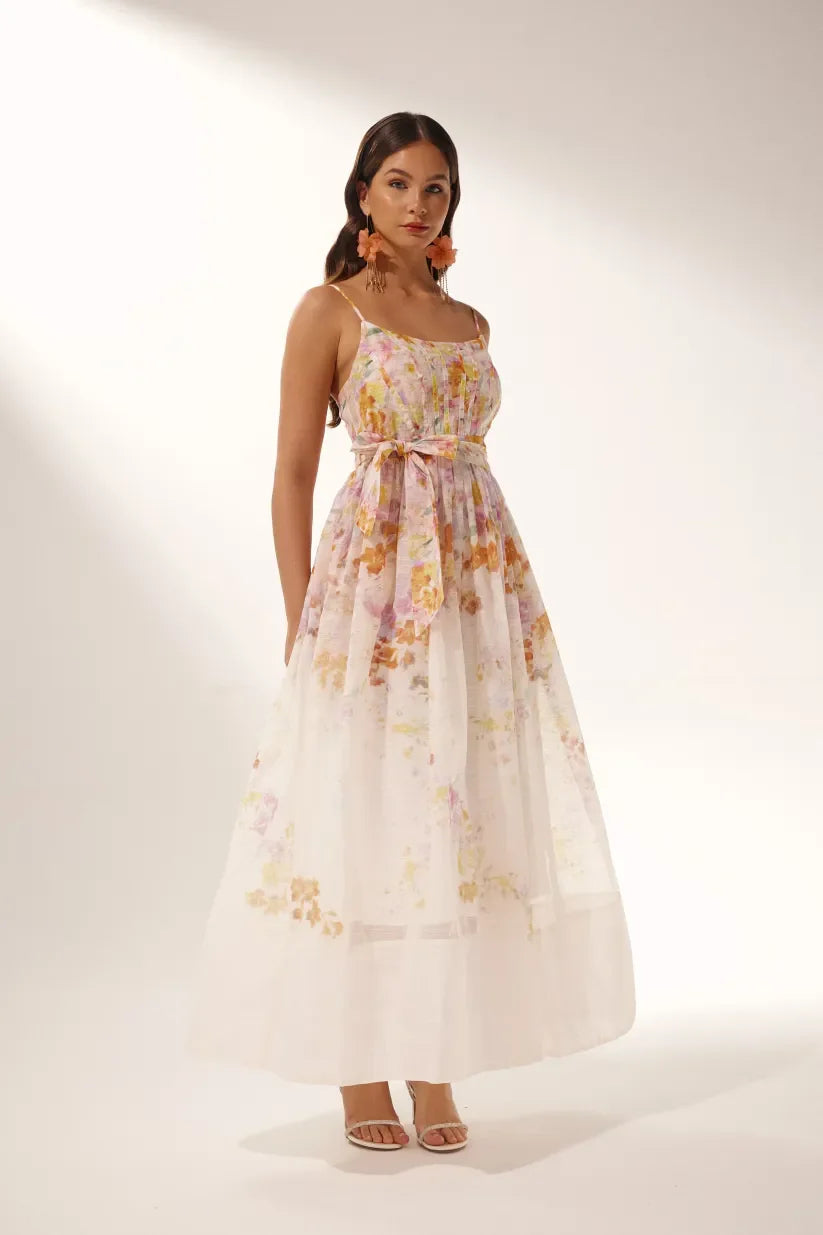 Carina – Midikleid mit Blumenmuster für Damen.