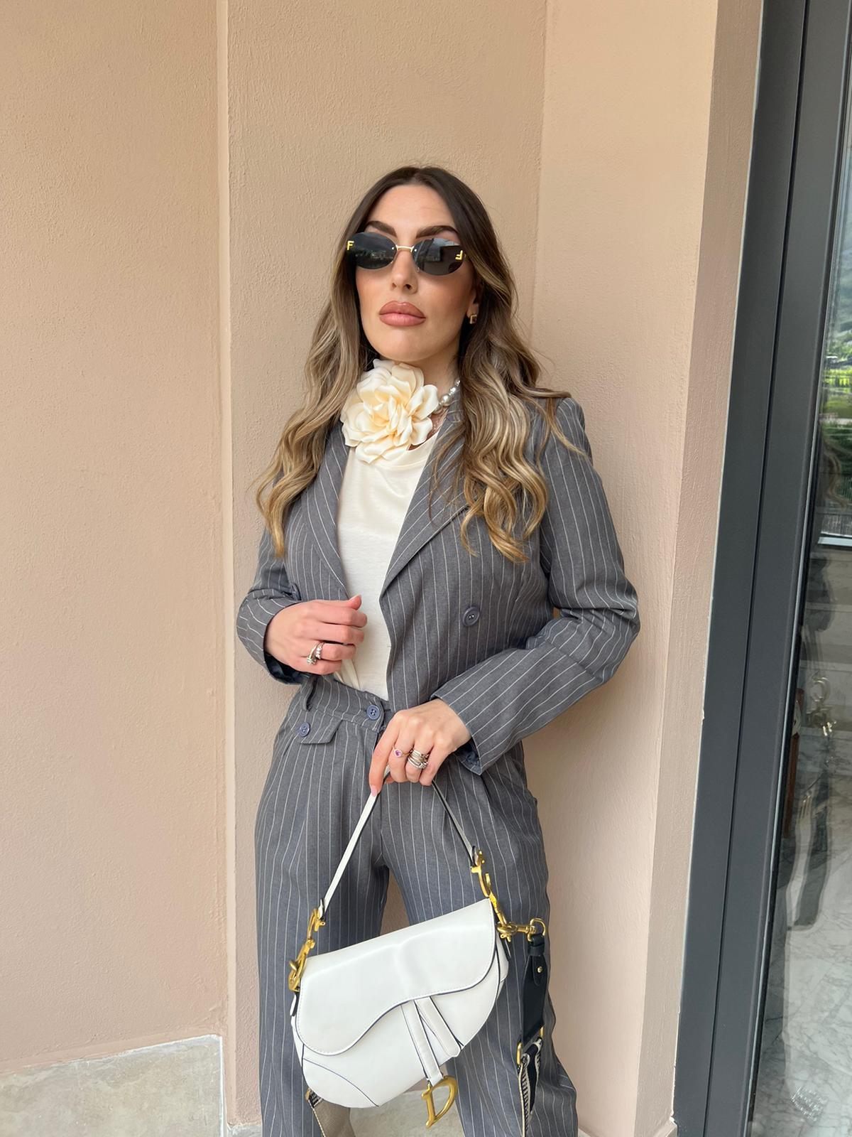 Marimar – Set aus übergroßem Damenblazer und Shorts
