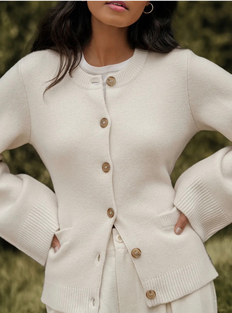 Giulia – Weiche Kaschmir-Strickjacke mit Knöpfen für Damen