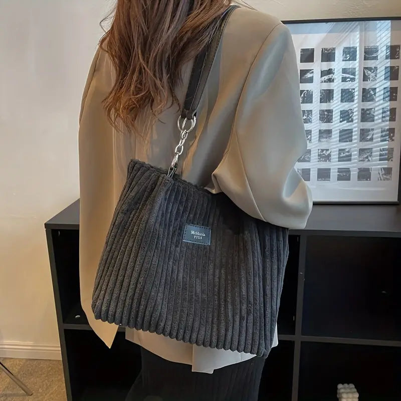 Caterina – Luxuriöse Kettenschultertasche für Damen