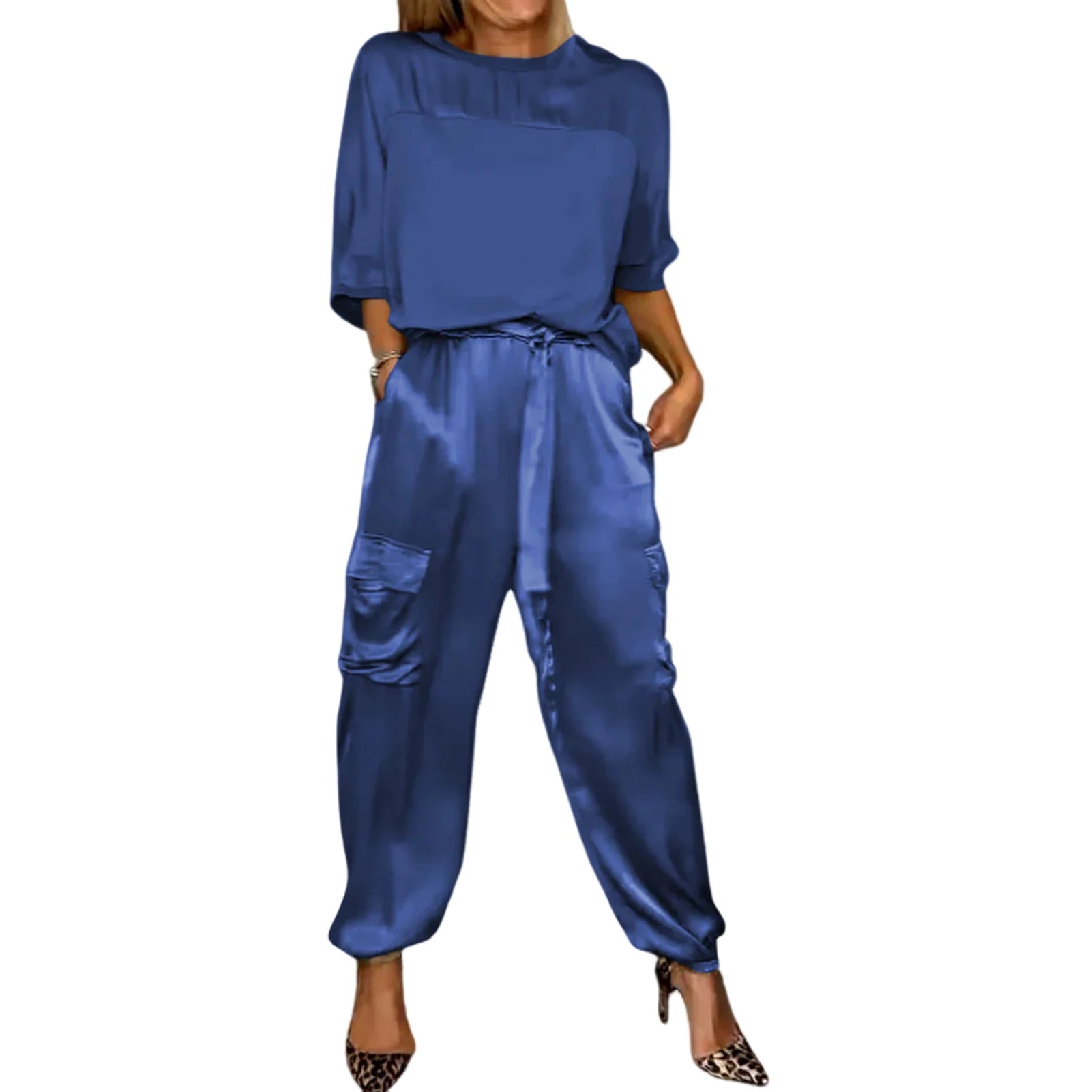 Juliette – Elegantes Satin-Zweiteiler mit Bindegürtel