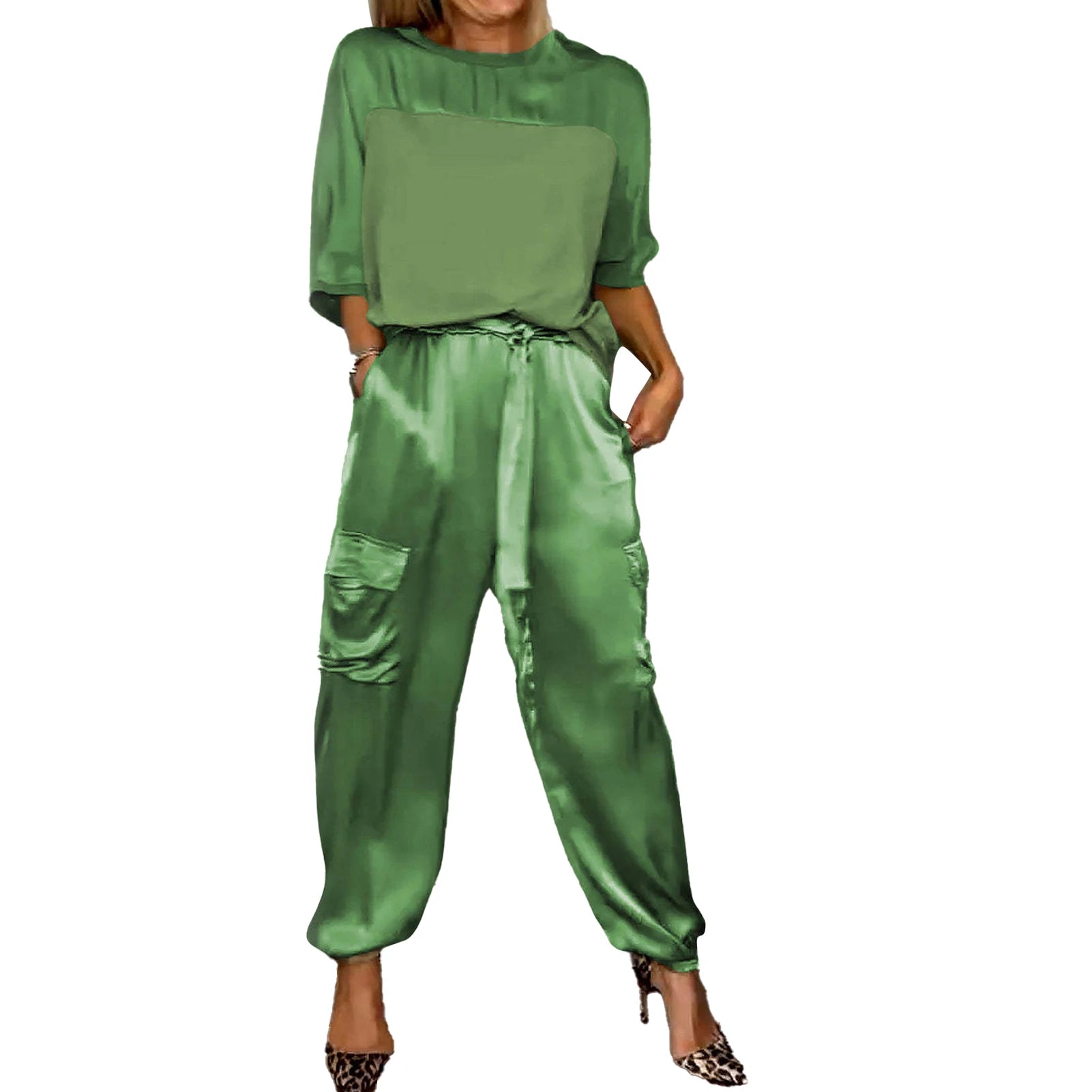 Juliette – Elegantes Satin-Zweiteiler mit Bindegürtel